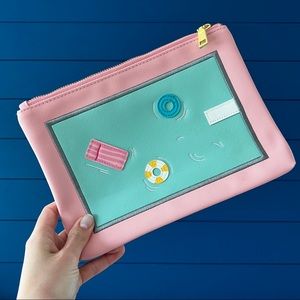 Studio DIY / Can’t Clutch This Pool Clutch